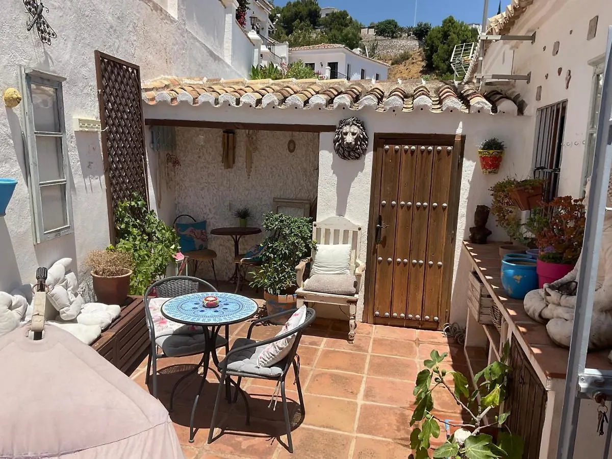 Mijas Pueblo Cosy Townhouse, Sleeps 4 Villa