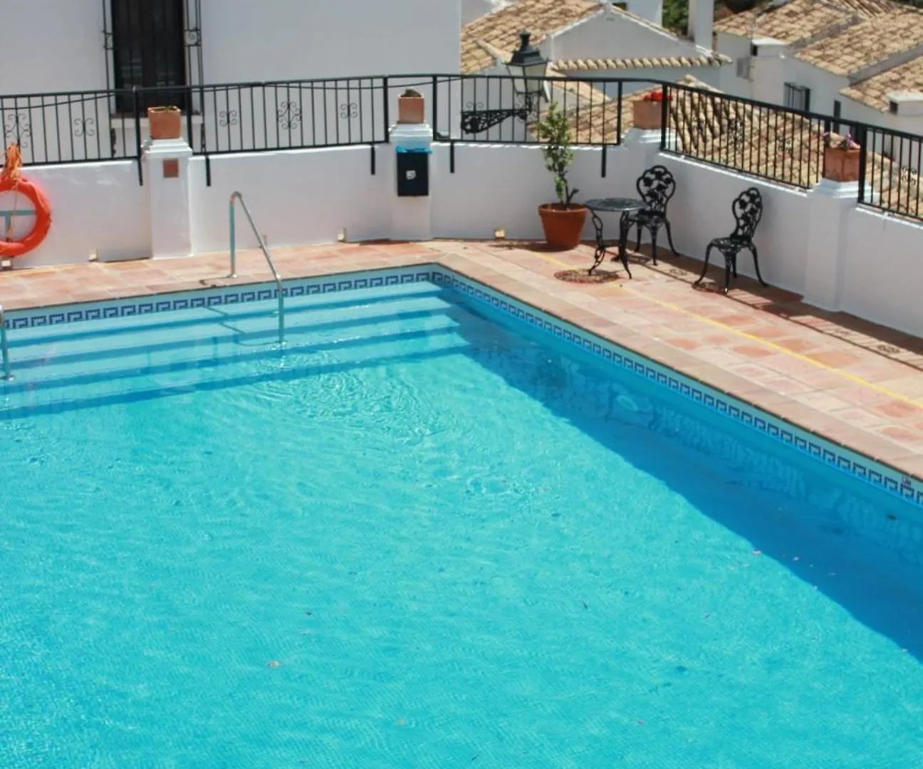 Mijas Pueblo Cosy Townhouse, Sleeps 4 contacts